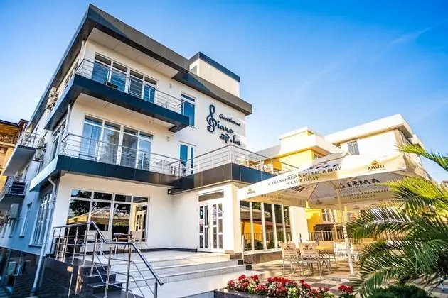 Piano Guesthouse - 1