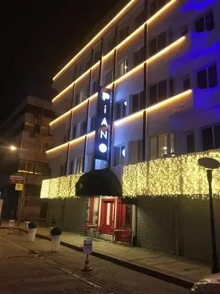 Piano Hotel - Genel