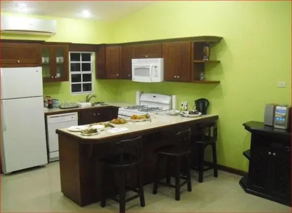 Piarco Village Suites - Yerinde Yemek
