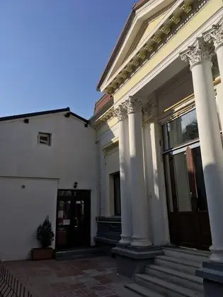 Piata Uniri Cozy Inn - Dış Mekan