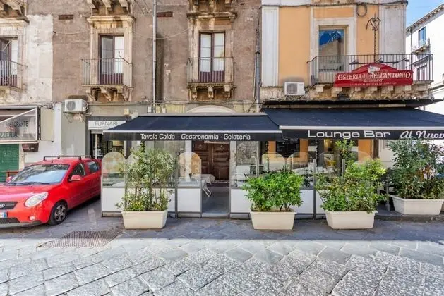 Piazza Duomo Central Apartment
