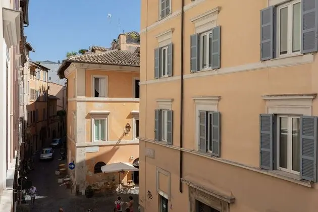 Piazza Navona White