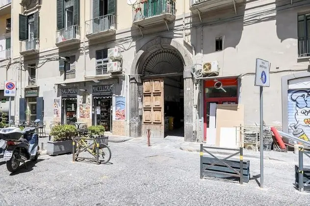 Piazza Portanova 11 in Napoli