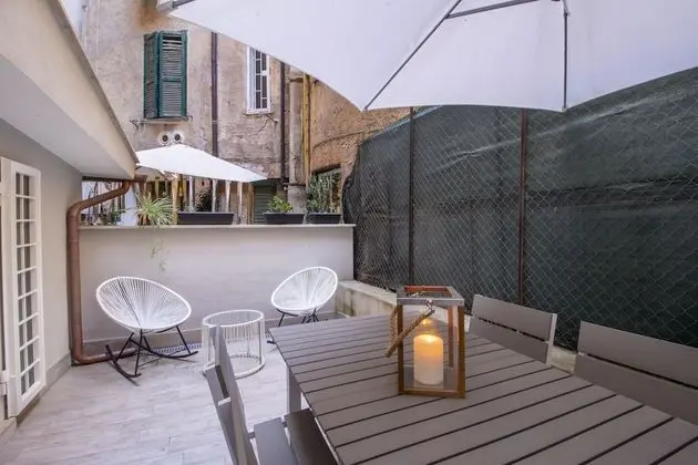 Piazza Vittorio Emanuele NETFLIX Studio