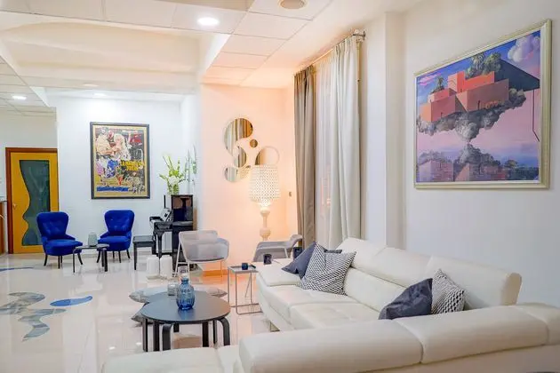 Piccadilly Suites and Rooms