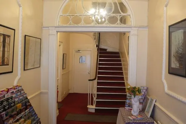 Pickwick Hall - İç Mekan