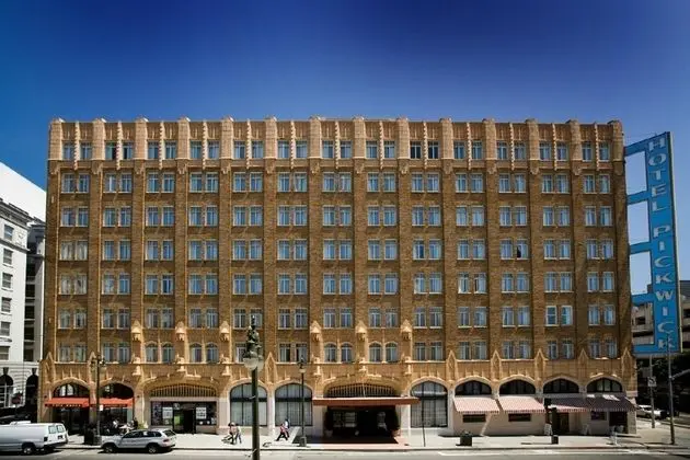 Pickwick Hotel