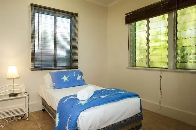 Picnic Bay Apartments Unit 1 - Oda