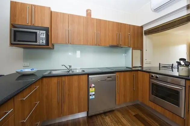 Picnic Bay Apartments Unit 4 - Mutfak