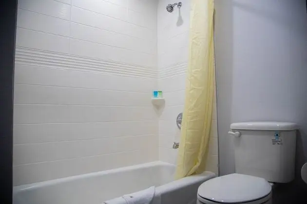 Pico Rivera Inn and Suites - Banyo Tipleri