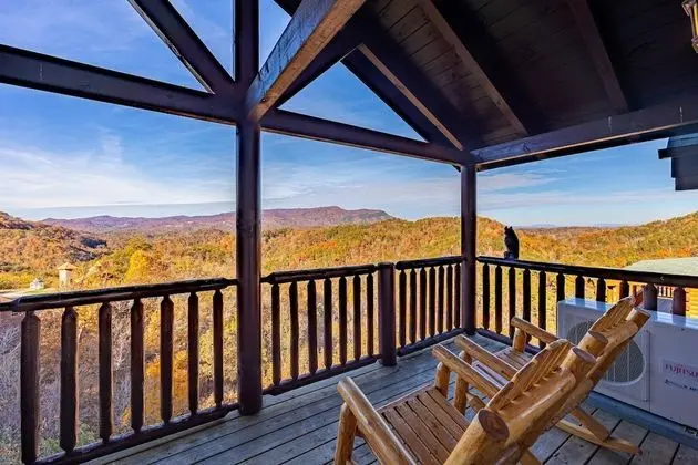 Picture Perfect- Seven Bedroom Cabin