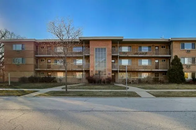 Picturesque 1BR Apt in Arlington Heights