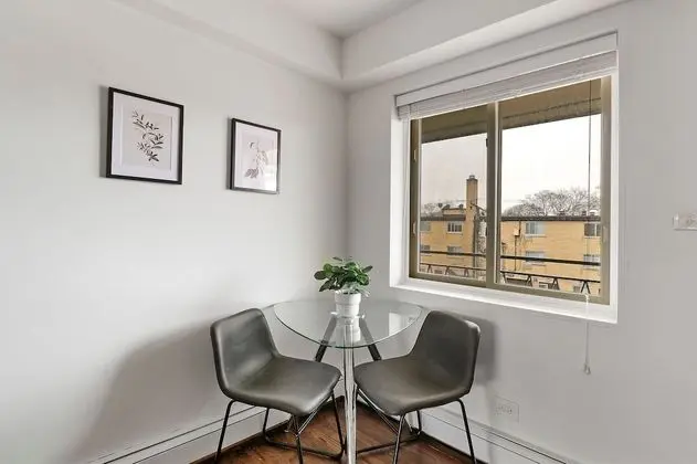 Picturesque 1BR Apt in Arlington Heights - Mutfak