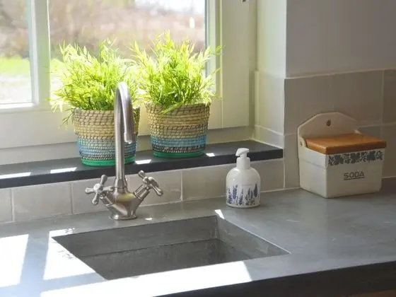 Picturesque Holiday Home in Drimmelen With Garden - Mutfak