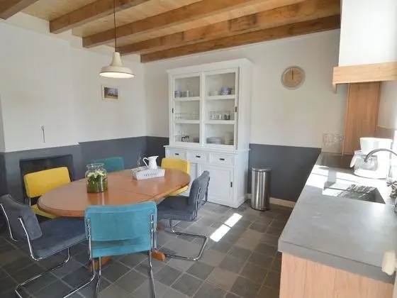 Picturesque Holiday Home in Drimmelen With Garden - Yerinde Yemek