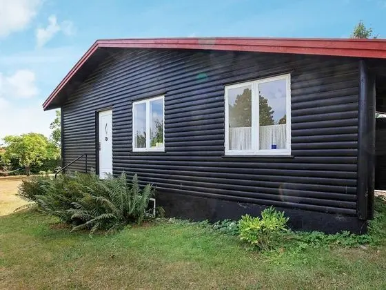 Picturesque Holiday Home in Hovedstaden With Sea View