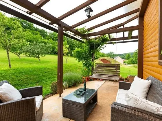 Picturesque Holiday Home in Sumartin near Sea