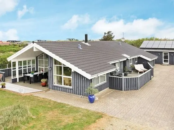 Picturesque Seaside Holiday Home in Løkken With Whirlpool