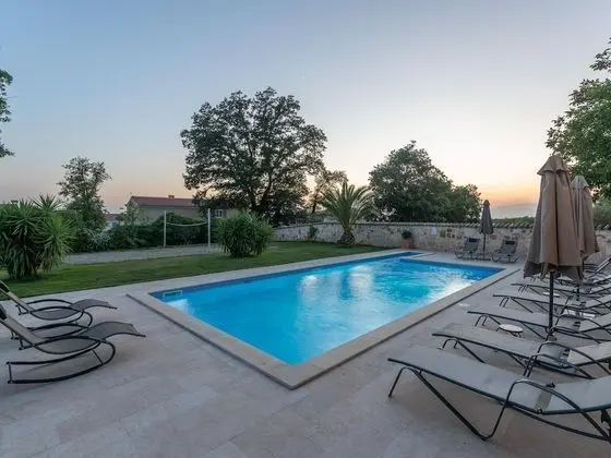 Picturesque Villa in Verteneglio With Pool - Havuz