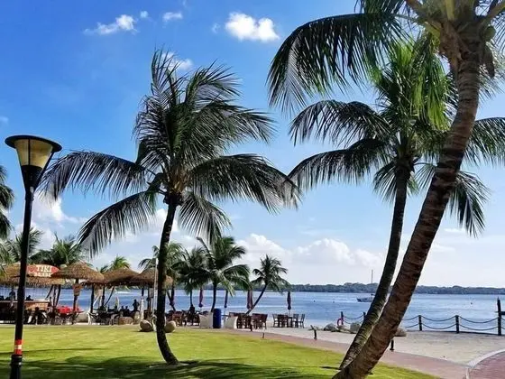 Picturesque View Suites - Plaj