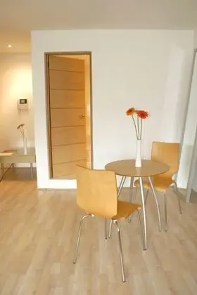 Hotel Piedraluna - İç Mekan