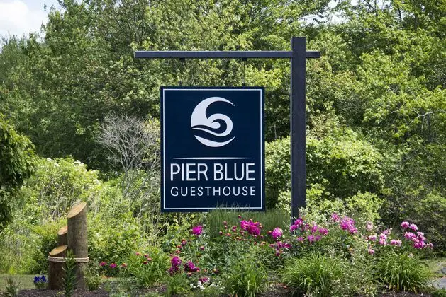 Pier Blue Guesthouse