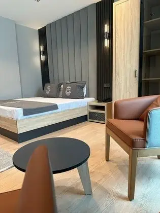 Pier Hotel