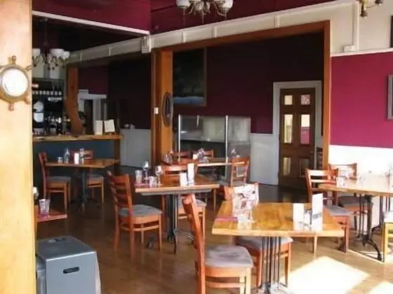 The Pier Hotel and Restaurant - Yerinde Yemek