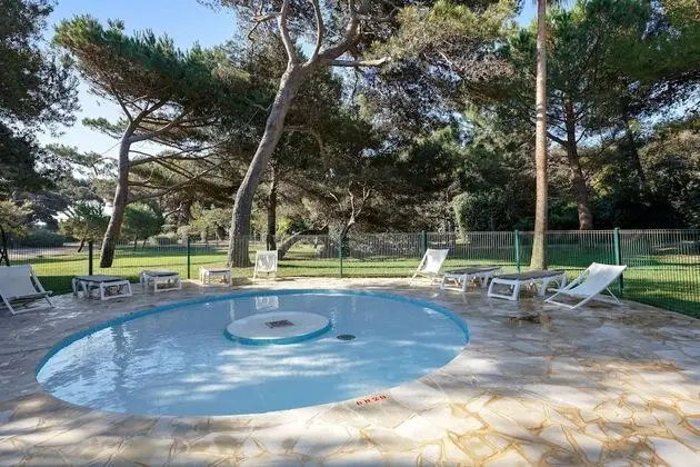 Pierre & Vacances Residence La Pinede - Havuz