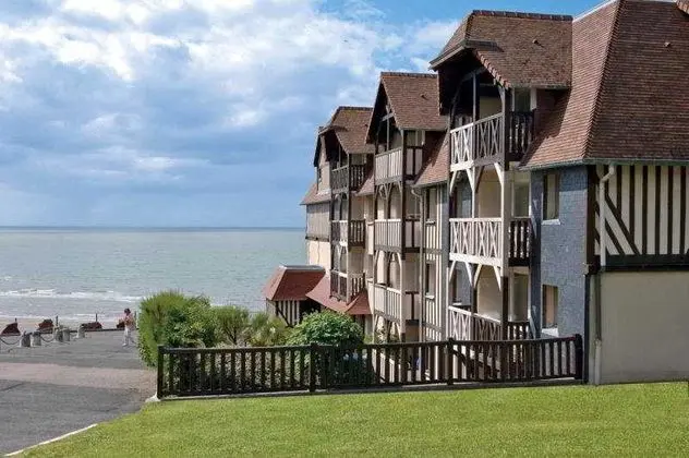 Pierre & Vacances Residence les Tamaris - Genel