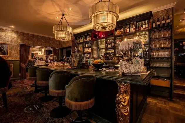 Hotel Pigalle - Öne Çıkan Resim