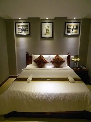 Pillar Hotel - Oda