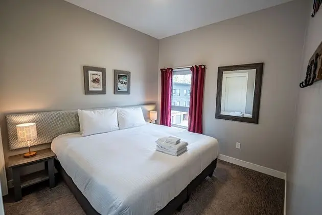 Pillow Top Condo - Oda