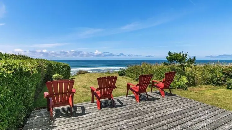 The Pilot House by Avantstay Stunning Home Right On Arch Cape Beach! - Teras