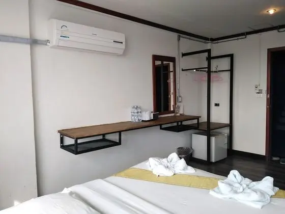 Pimpimarn Beach Hotel - Oda