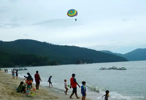 Pinang Beach Apartment at Bayu Emas - Plaj