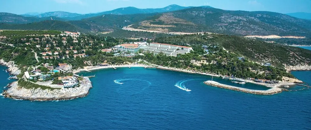 Pine Bay Holiday Resort - 1