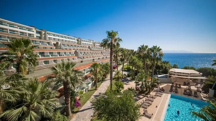 Pine Bay Holiday Resort - 9