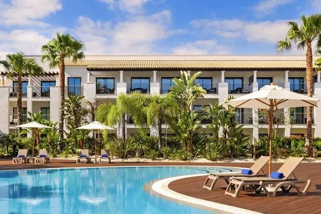 Pine Cliffs Gardens - Öne Çıkan Resim
