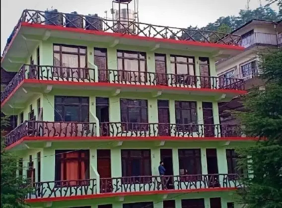 Hotel Pine Spring