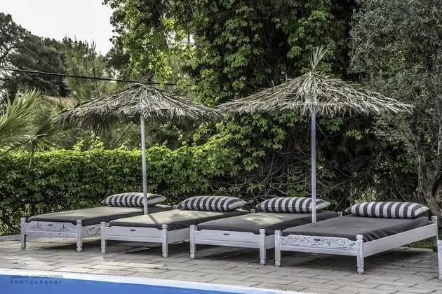 Pine Trees Art Hotel - Havuz