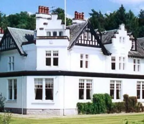 Pine Trees Hotel Pitlochry