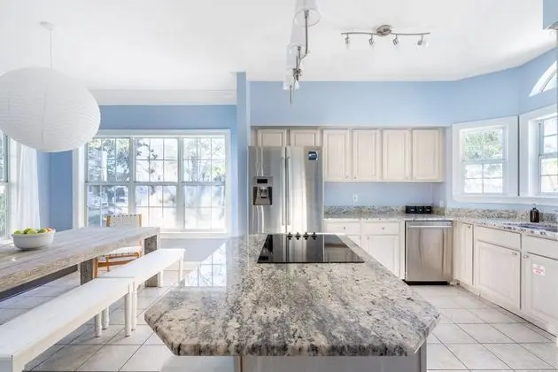 Pineapple by Avantstay Spectacular Destin Getaway Only 1 Block To Beach - İç Mekan
