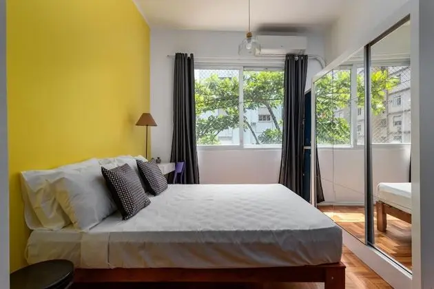 Pineapples Jc509 Studio 4 pax in Copacabana