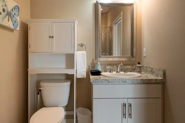 Pinecraft Glory ~ 15 Minutes To Siesta Key - Banyo Tipleri
