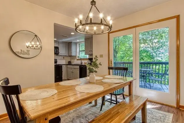 Pinecrest Townhomes-1KING and 2BUNK UNIT - Oda Düzeni