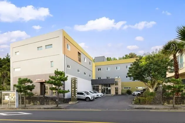 PINEHILL HOTEL