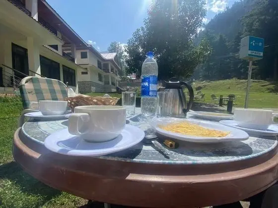 PinePark Lake Luxury Resort Naran - Kahvaltı