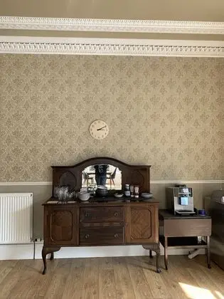 The Pines Guesthouse - Yerinde Yemek