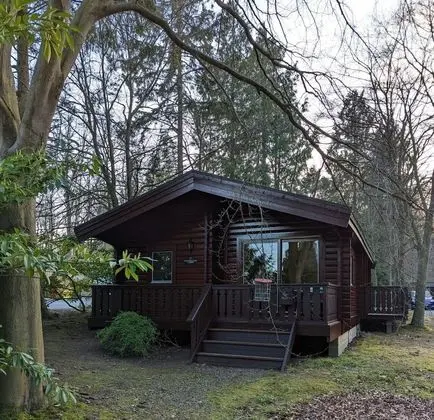 Pineshadow Lodge - Stunning 4 Bed - Kenwick Park